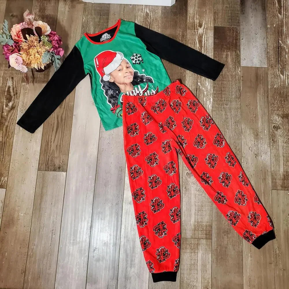 NWT NICKELODEON THAT GIRL LAY LAY PAJAMA SET SIZE MEDIUM (7/8)